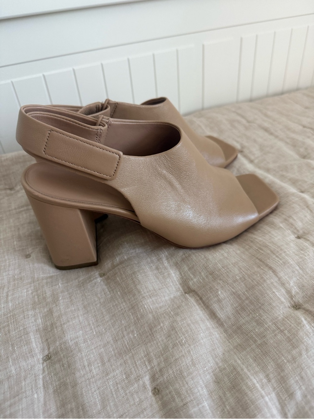 Vince Niara Block Heel Slingback Leather Sandal Cappuccino Women Size 8